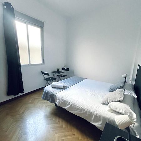 Ibiza Habitaciones Madrid Bagian luar foto