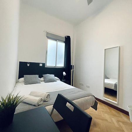 Ibiza Habitaciones Madrid Bagian luar foto