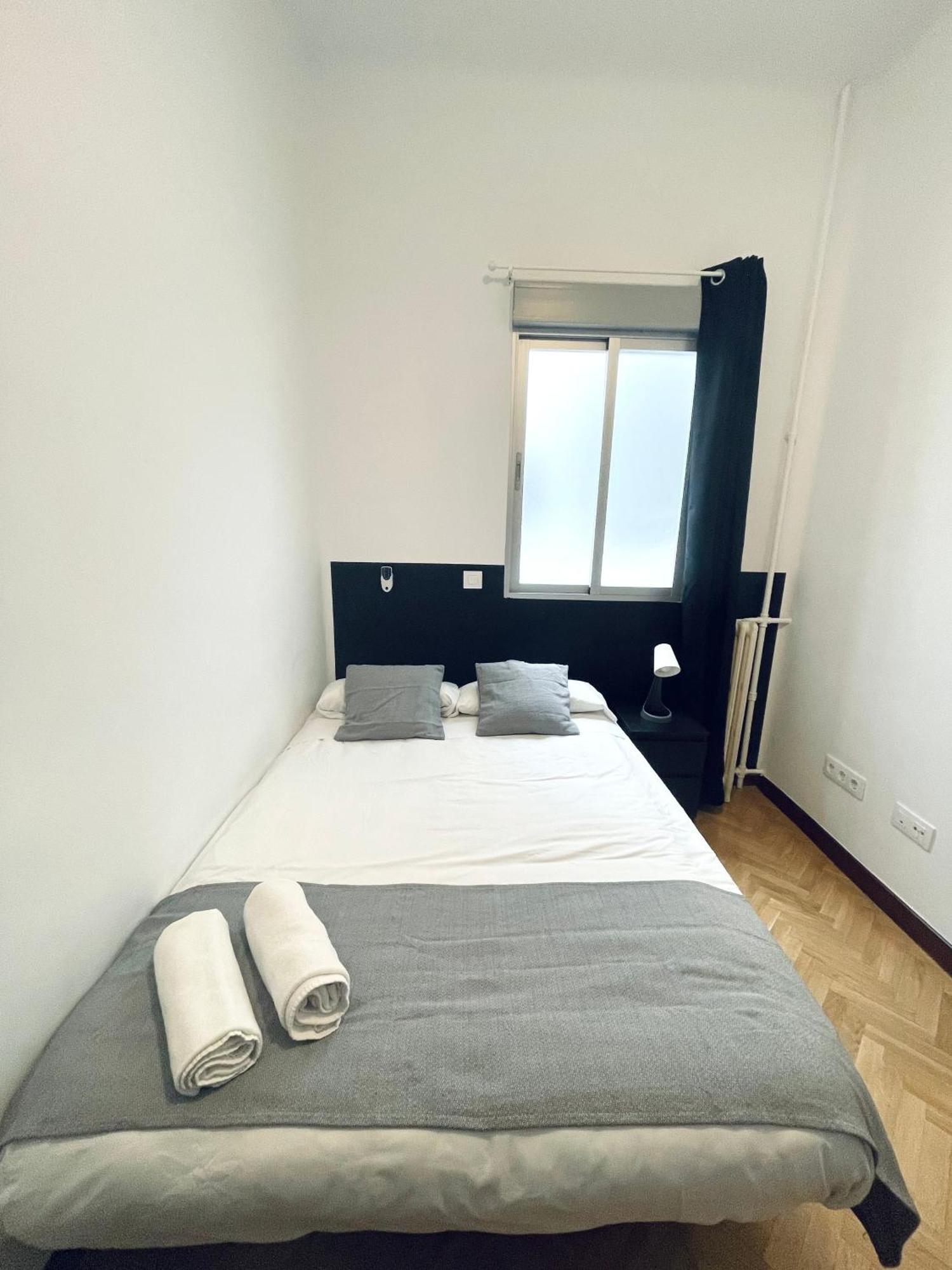Ibiza Habitaciones Madrid Bagian luar foto